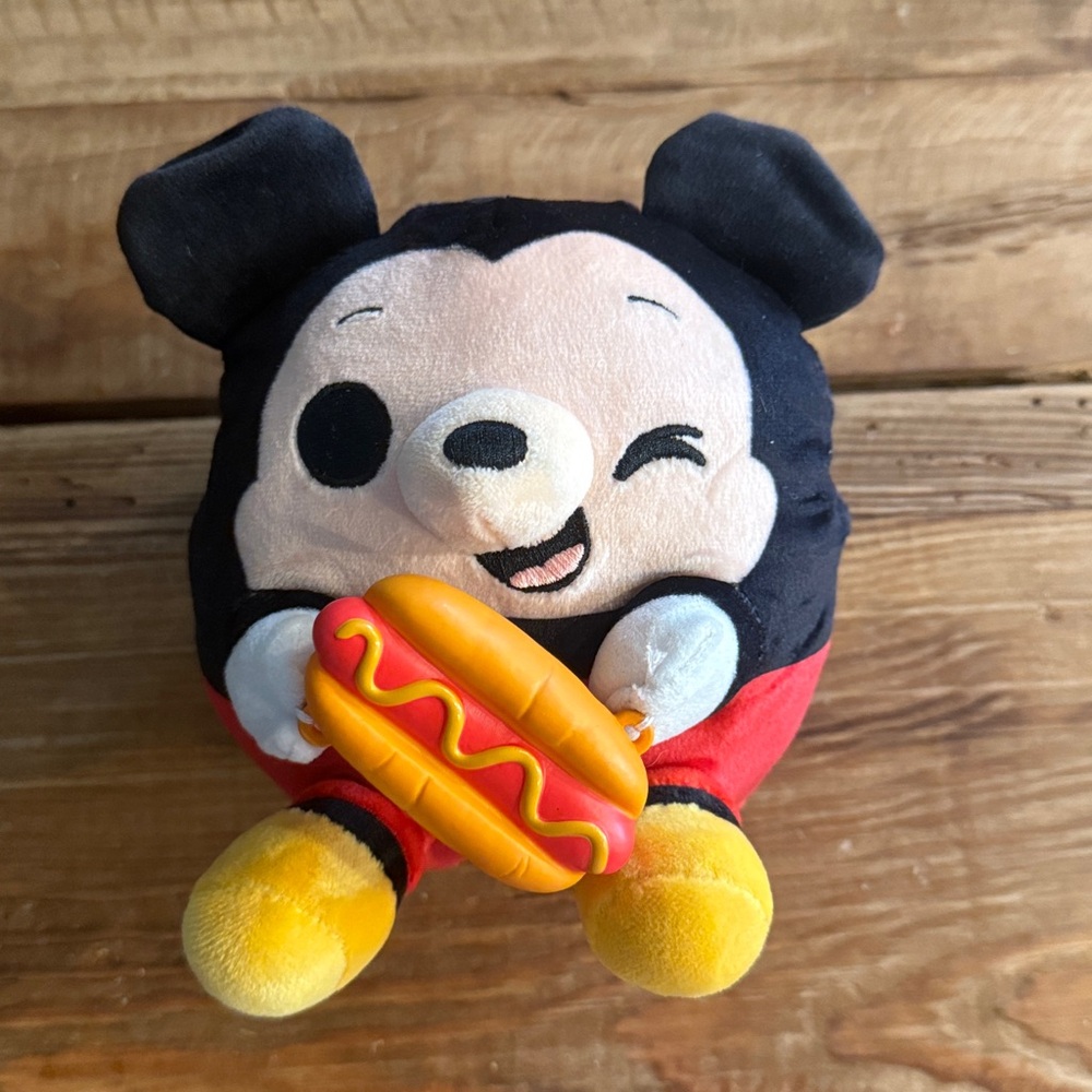 Zuru Disney Mystery Snackles Mickey Mouse
